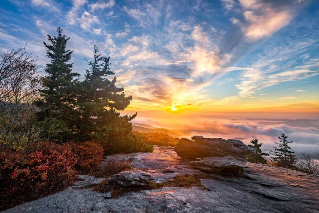 blue ridge mountains sunrise in north carolina 1024x684 1